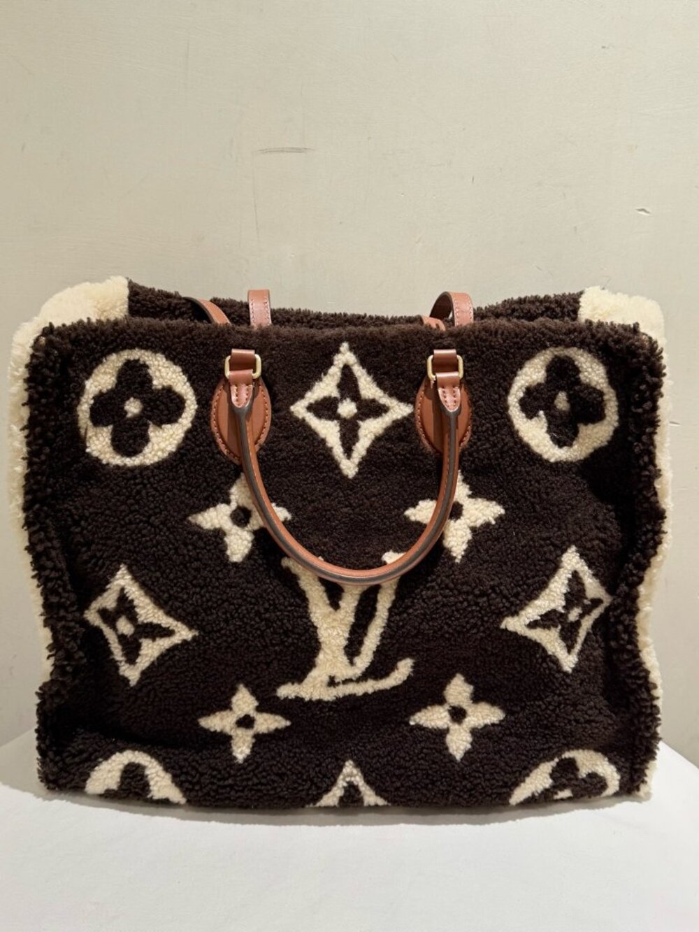 Louis Vuitton Teddy On‑The‑Go Large Monogram Shearling Tote Handbag